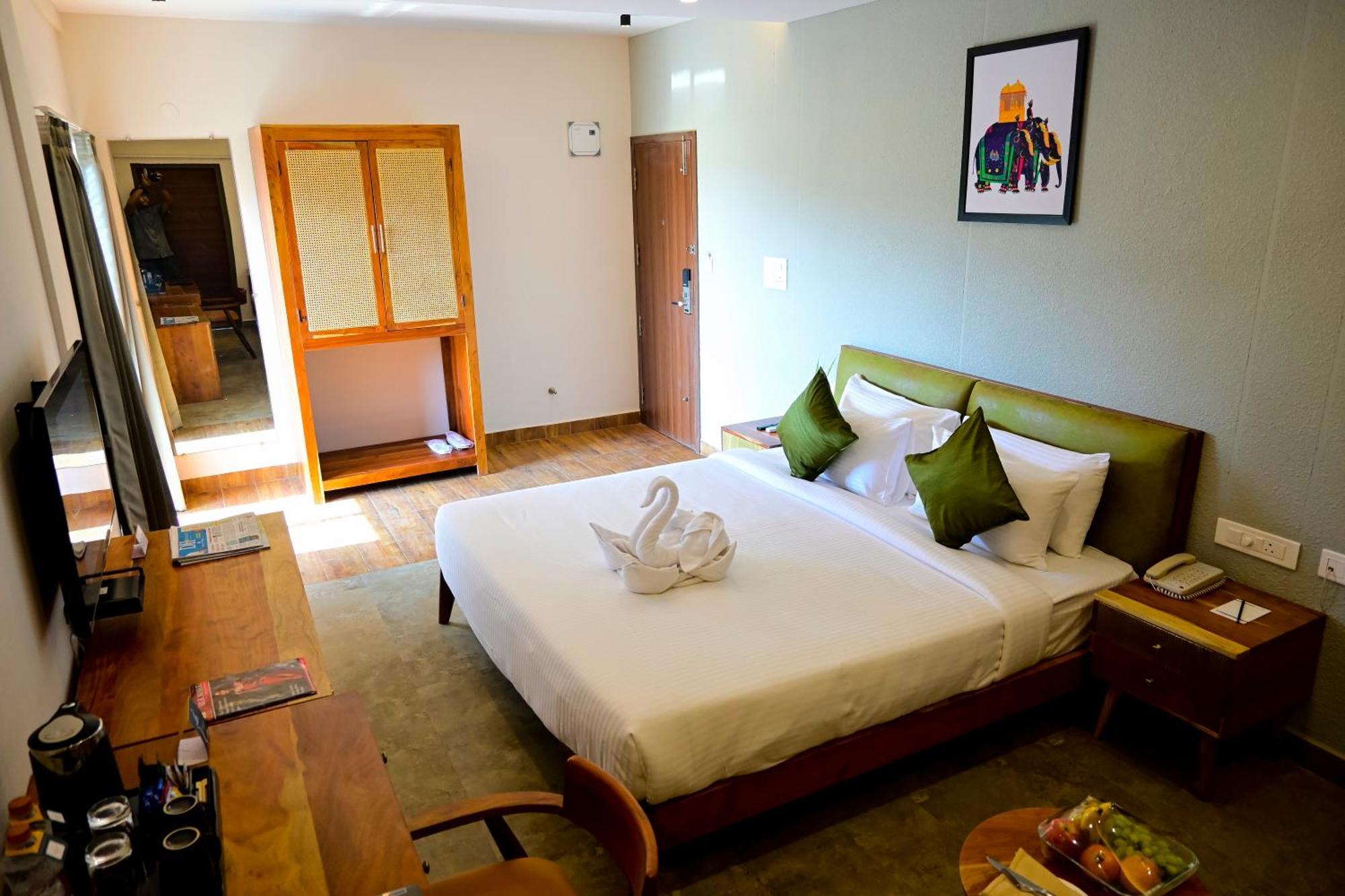 Tgi Livancia Hillside Mysore Exterior photo