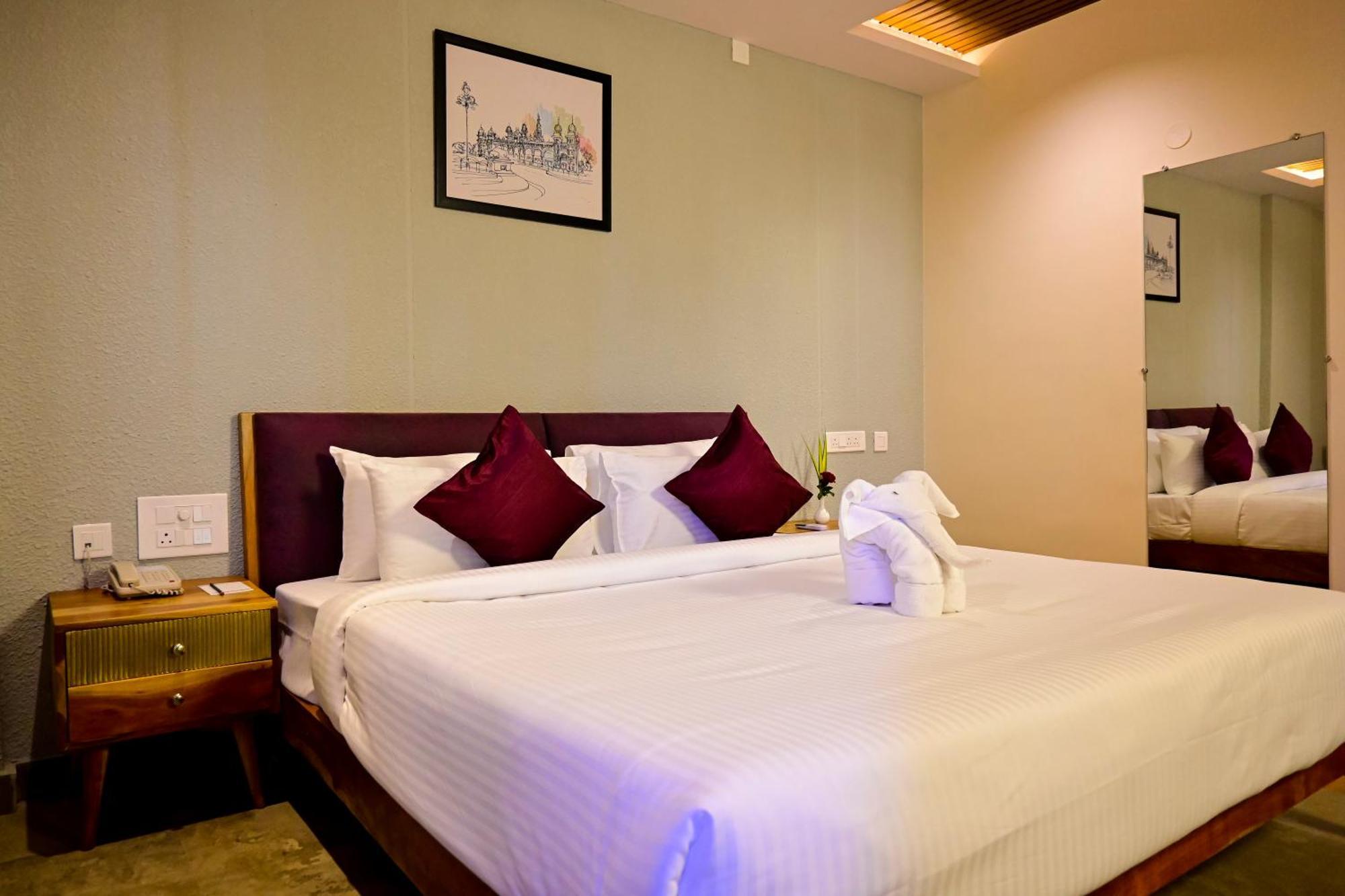 Tgi Livancia Hillside Mysore Exterior photo